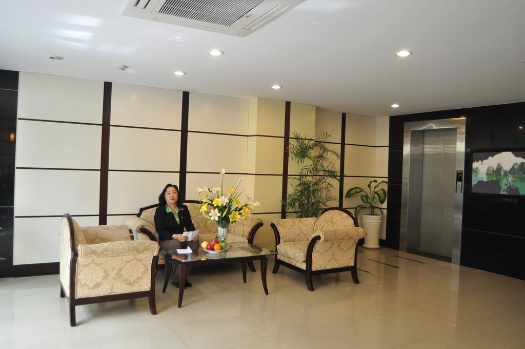 Dong Kinh A Hotel Хошимин Экстерьер фото