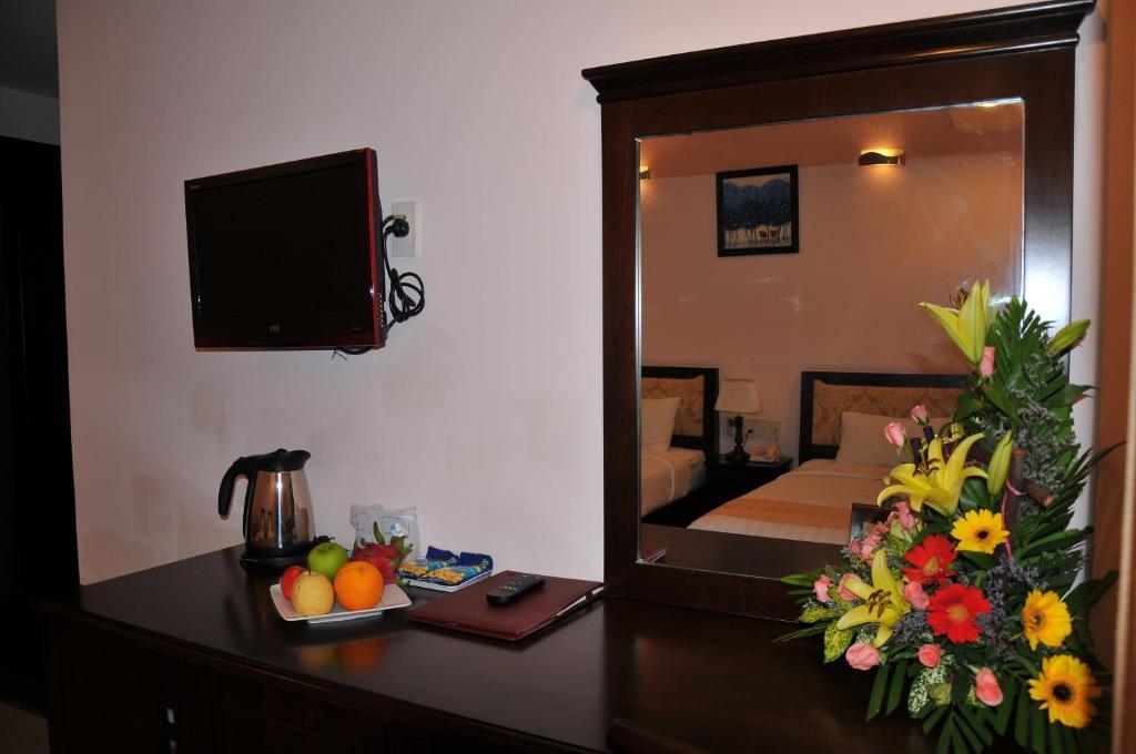 Dong Kinh A Hotel Хошимин Номер фото
