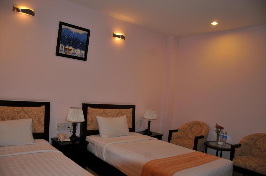 Dong Kinh A Hotel Хошимин Номер фото