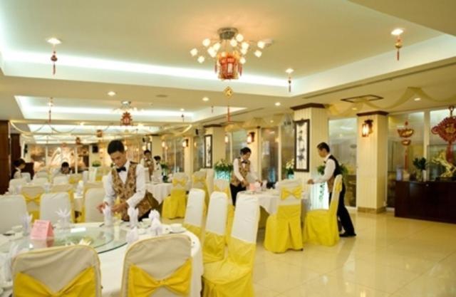 Dong Kinh A Hotel Хошимин Экстерьер фото