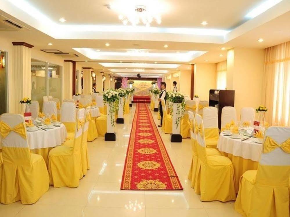 Dong Kinh A Hotel Хошимин Экстерьер фото